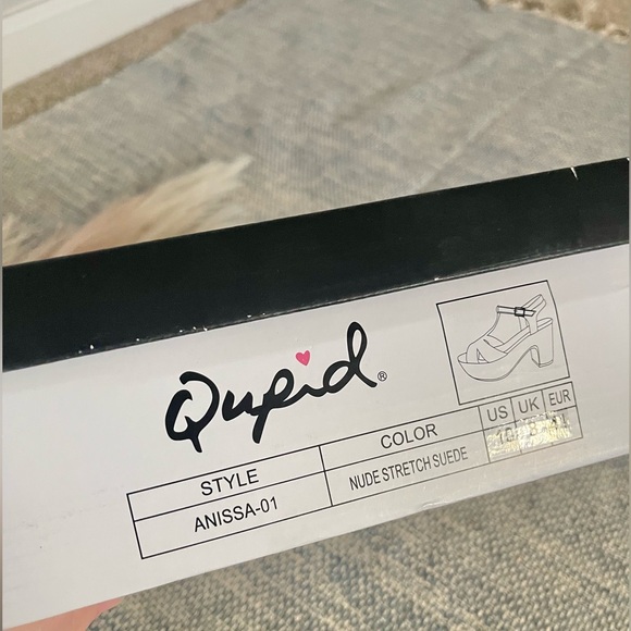 Qupid - Elegant Nude Suede Platform Heels - Picture 2 of 9